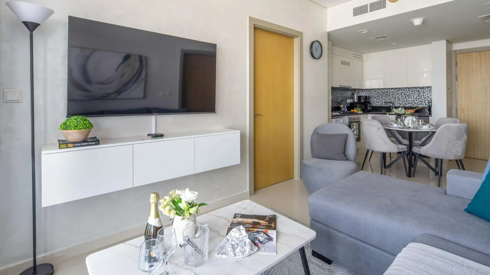 Frank Porter - Aykon City Tower C Dubai Apartment